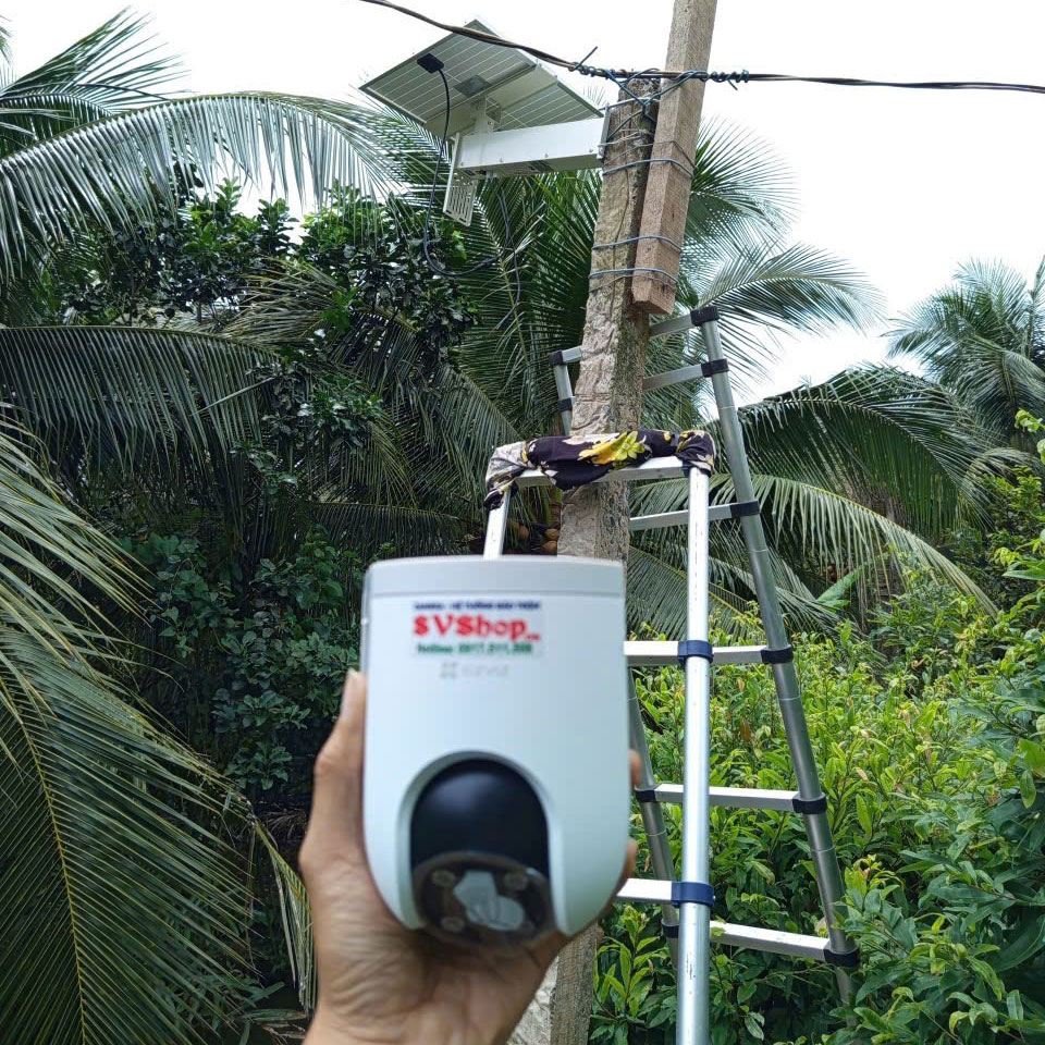 camera năng lượng mặt trời